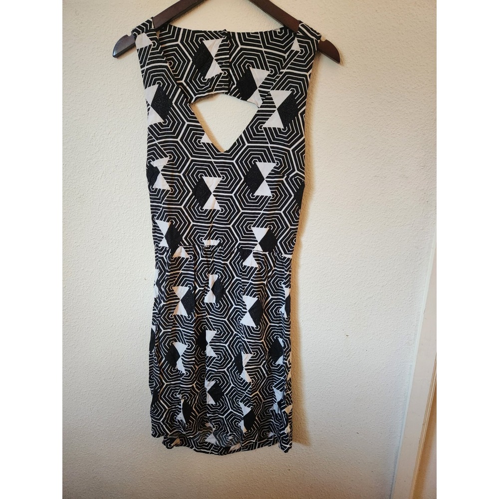 Totem Dress Size Medium Midi Patterned Black And White Sparkles With Open Back